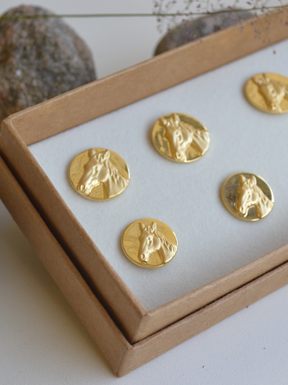 Silver Horse Head Buttons Set