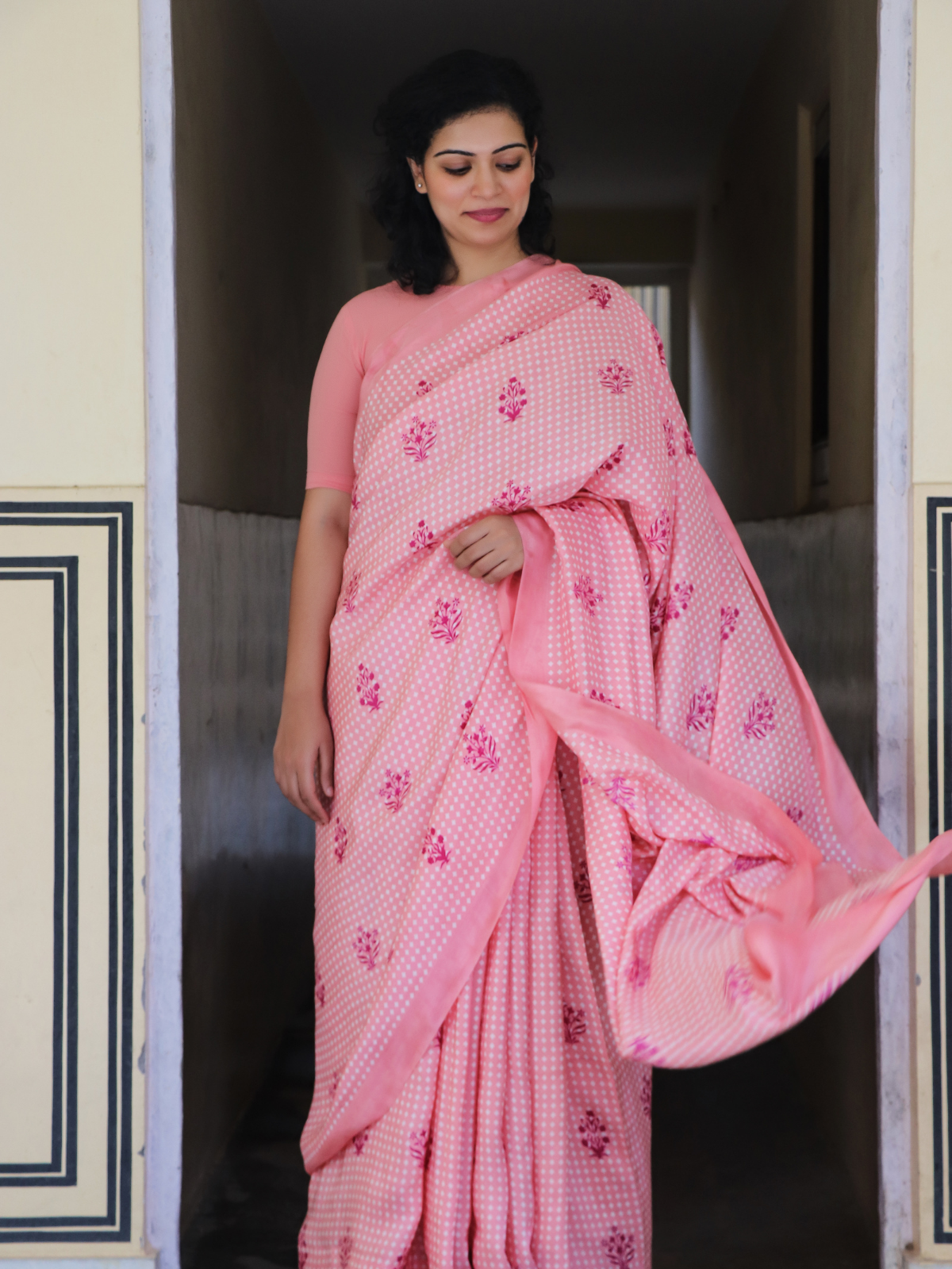 Gulabi Saree - Jaipur