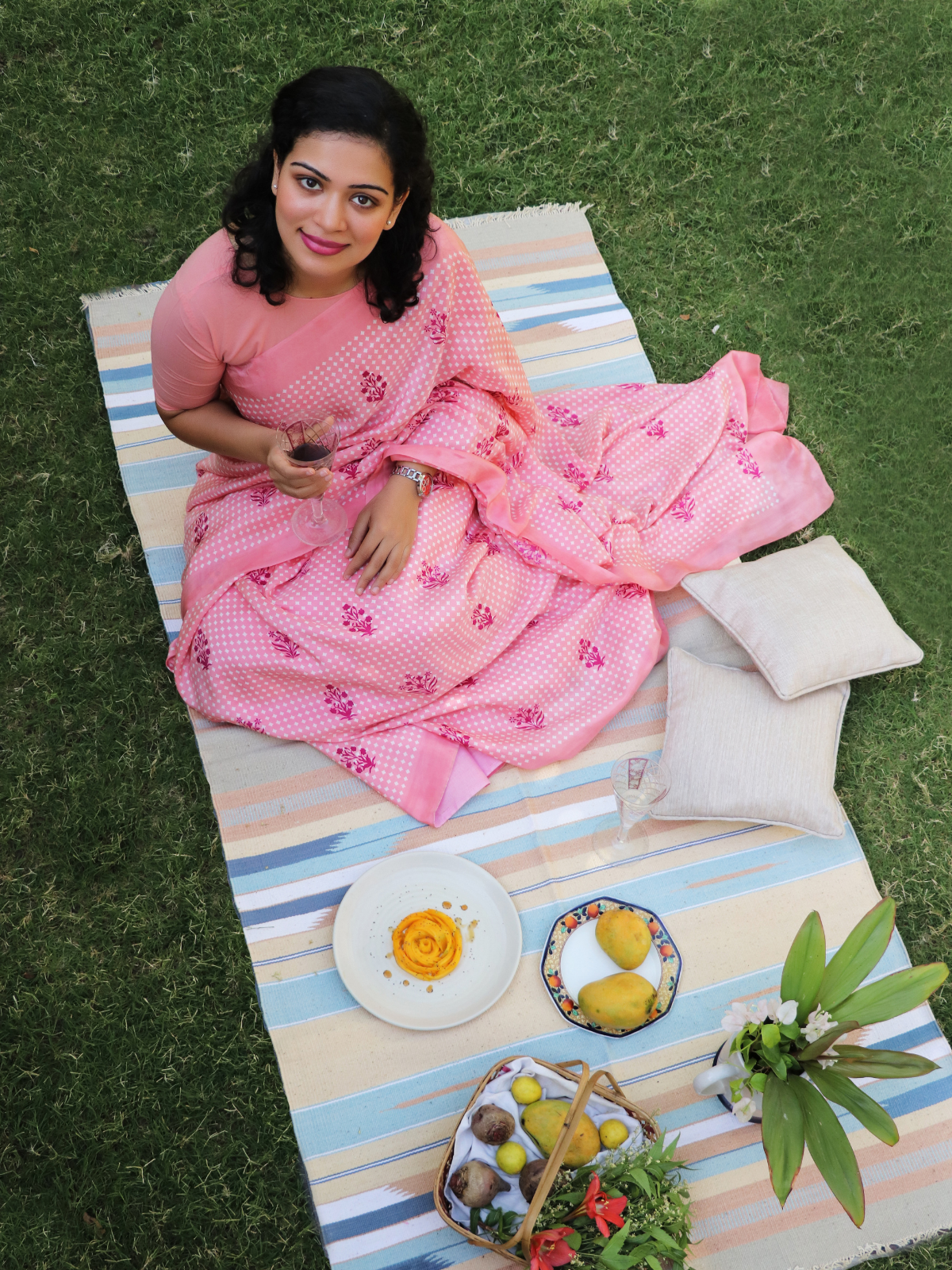 Gulabi Saree